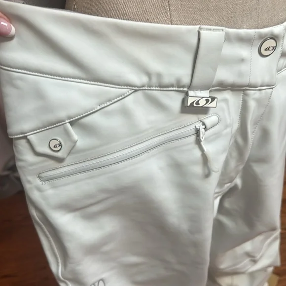Excellent condition women’s ski pants from Salomon. - Picture 4 of 4